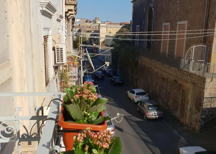 アパート #casuzzabedda カターニア